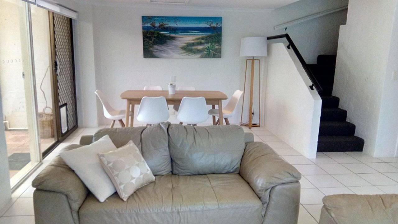 Le Court Villas Noosa Heads Buitenkant foto