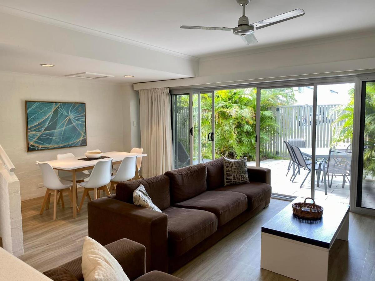 Le Court Villas Noosa Heads Buitenkant foto