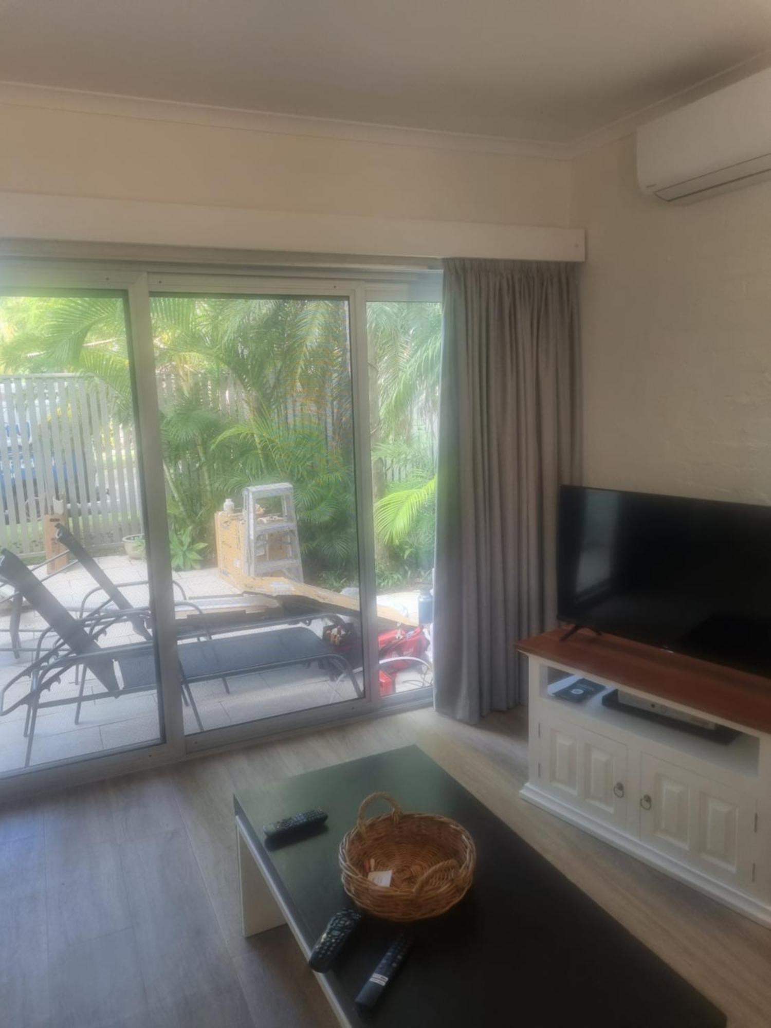 Le Court Villas Noosa Heads Buitenkant foto