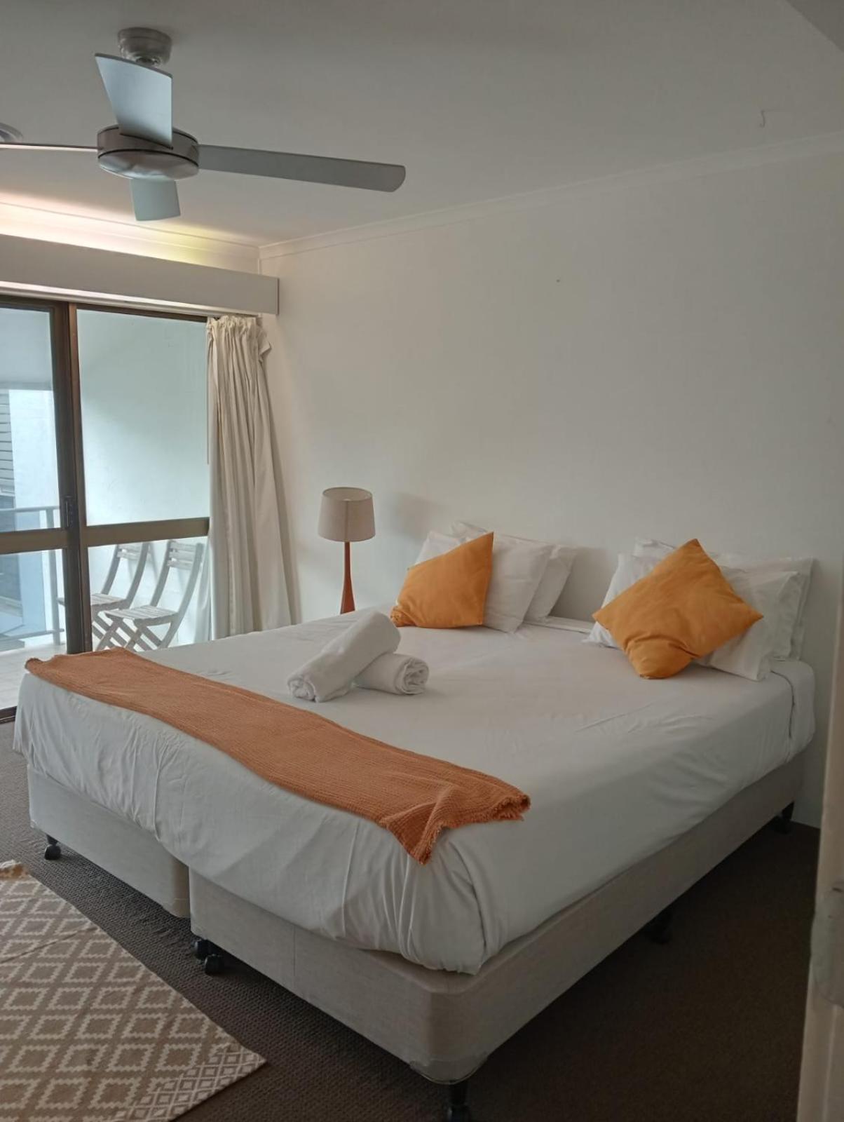 Le Court Villas Noosa Heads Buitenkant foto