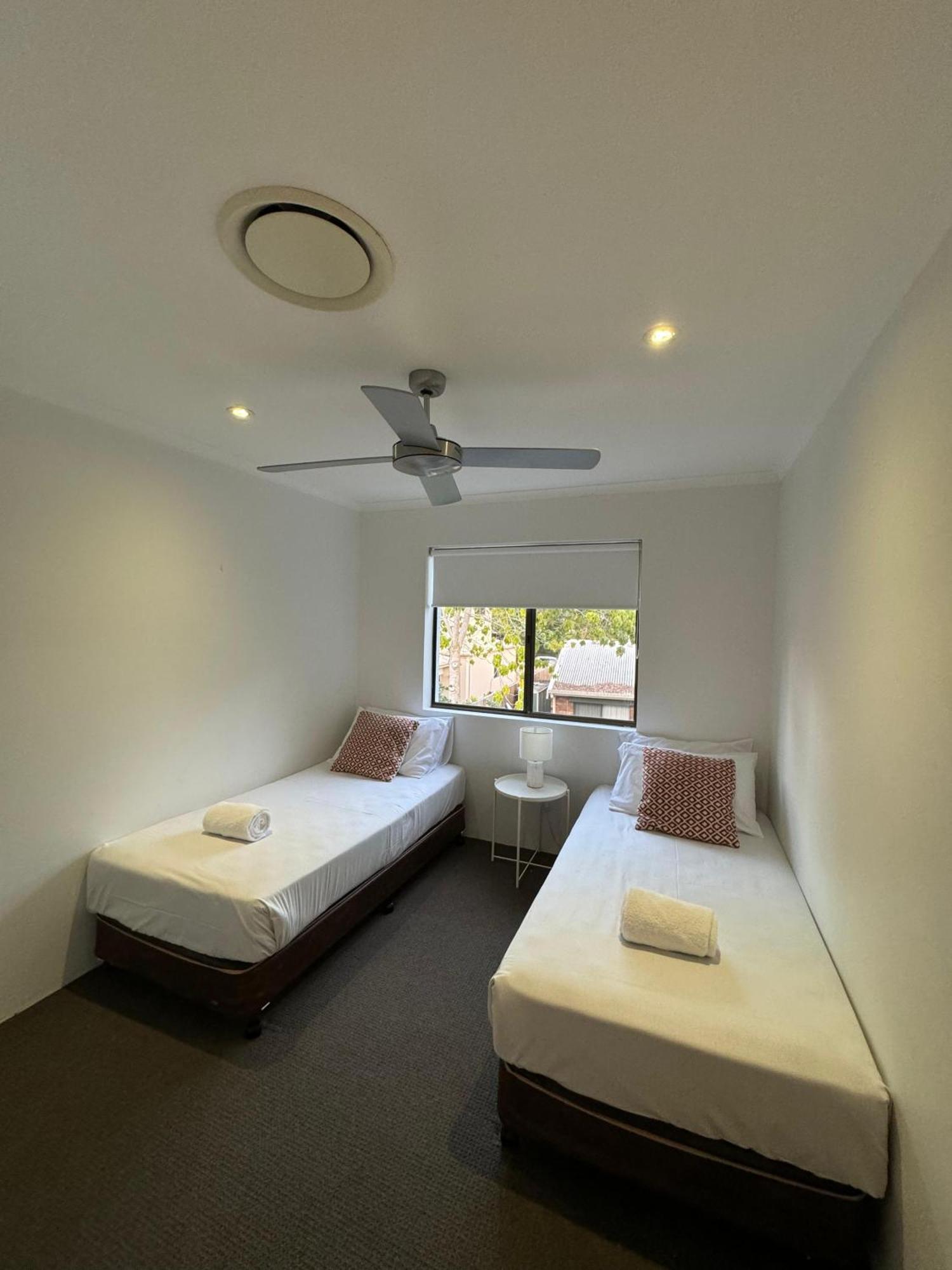 Le Court Villas Noosa Heads Buitenkant foto