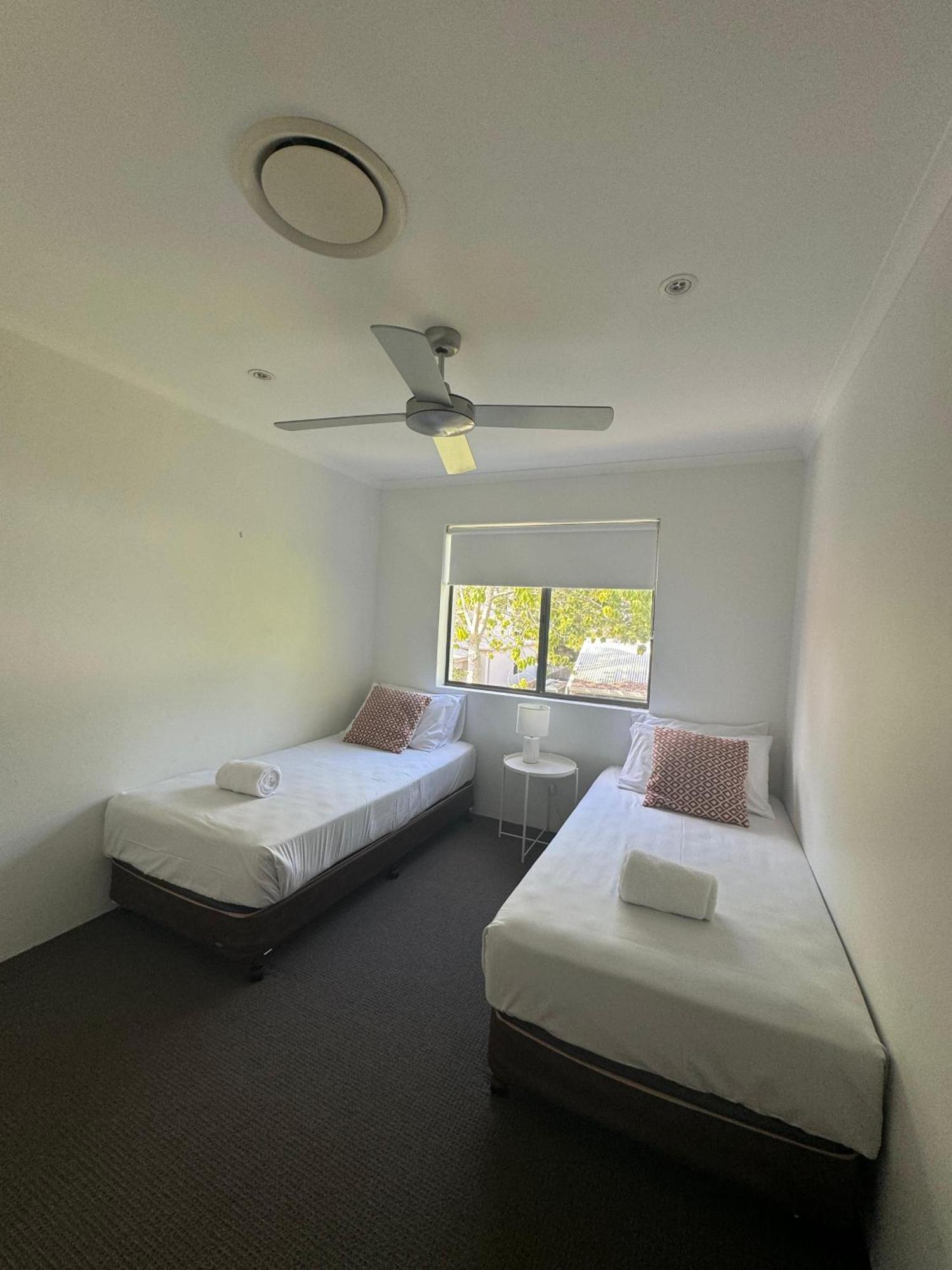 Le Court Villas Noosa Heads Buitenkant foto