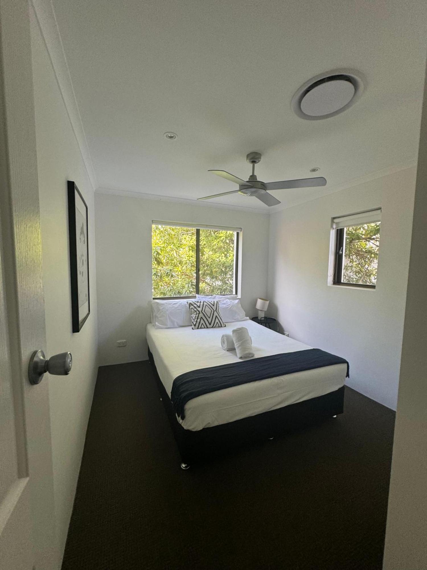 Le Court Villas Noosa Heads Buitenkant foto