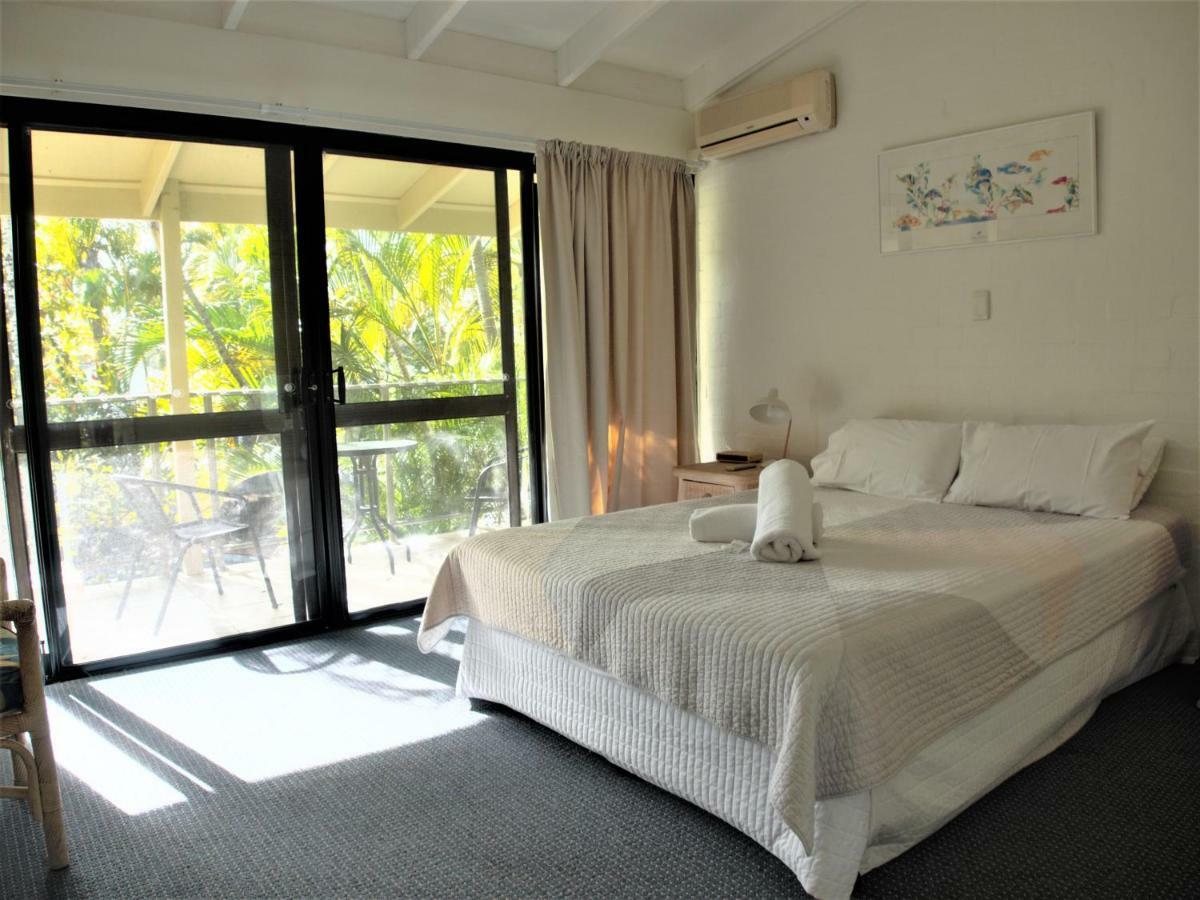 Le Court Villas Noosa Heads Buitenkant foto