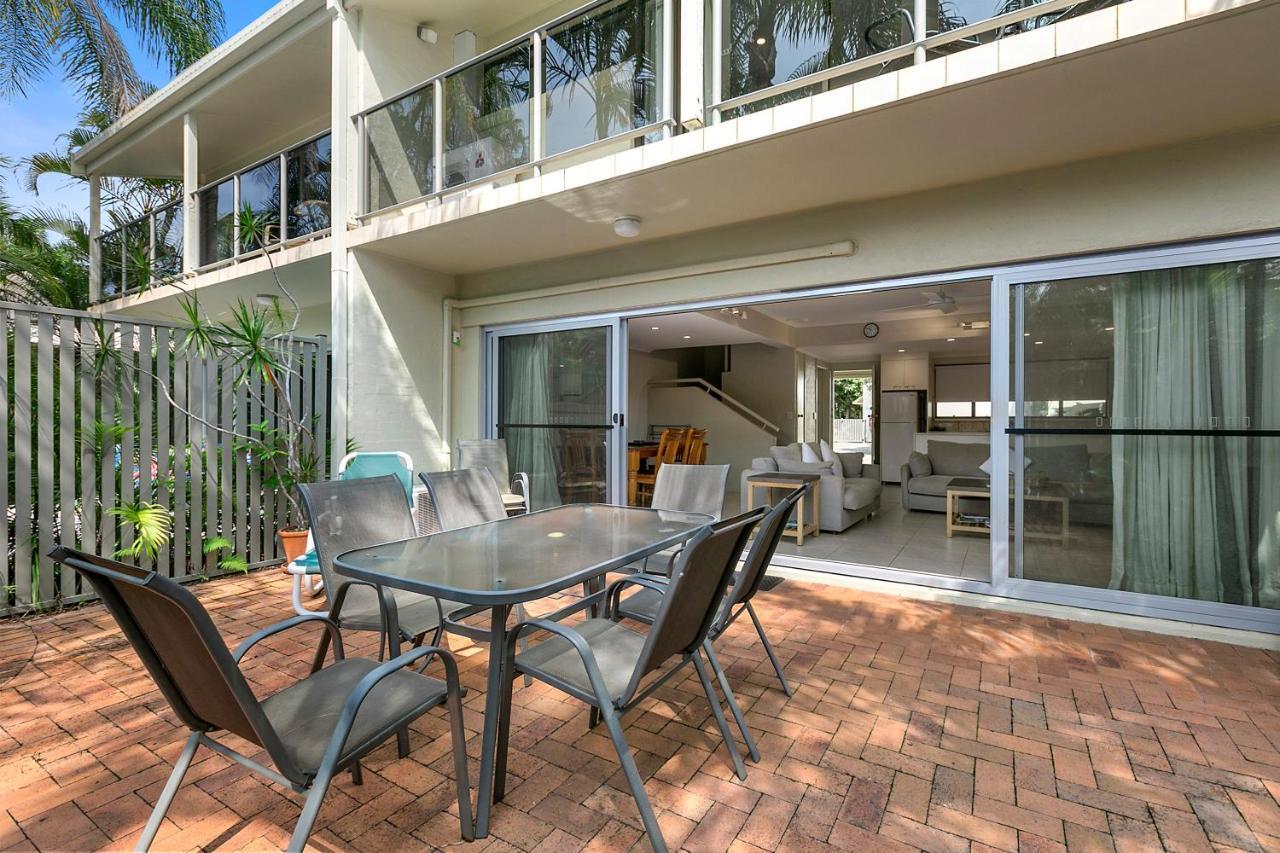 Le Court Villas Noosa Heads Buitenkant foto
