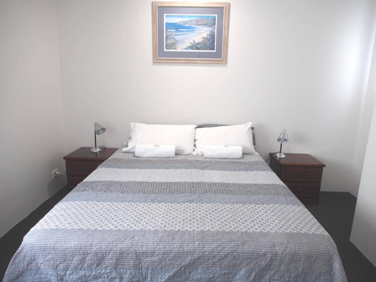 Le Court Villas Noosa Heads Buitenkant foto